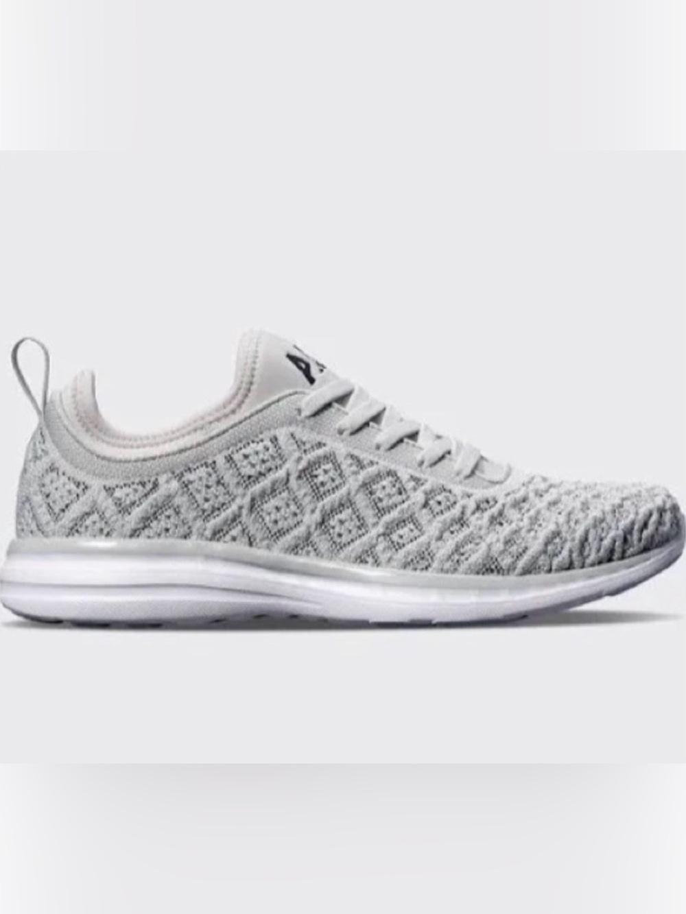 Lululemon Womens TechLoom Phantom Shoe *Glow in the Dark
Grey Glow / Midnight